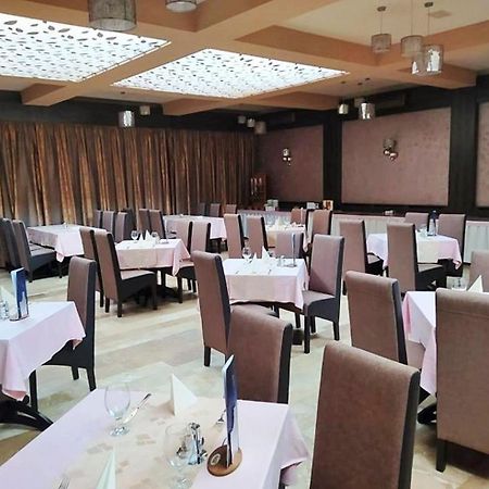 Park Hotel Gyula Exterior photo