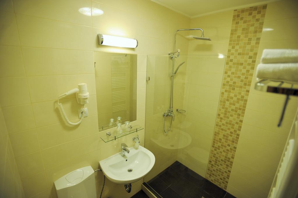 Park Hotel Gyula Room photo